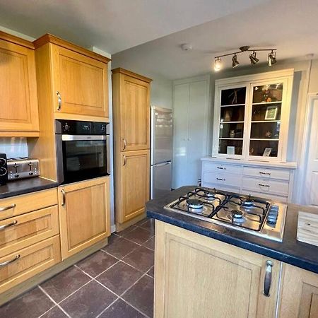 Large House Near Victoria Park For Groups, 10 Mins Bus To City Centre Cardiff Exterior foto