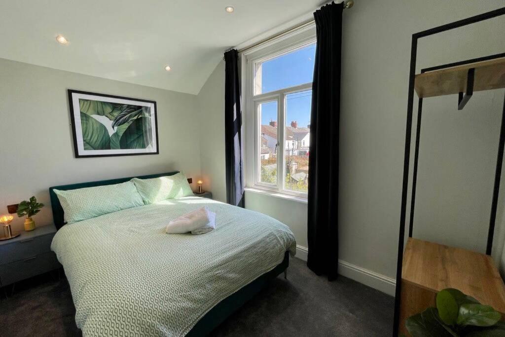 Large House Near Victoria Park For Groups, 10 Mins Bus To City Centre Cardiff Exterior foto
