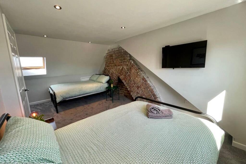 Large House Near Victoria Park For Groups, 10 Mins Bus To City Centre Cardiff Exterior foto